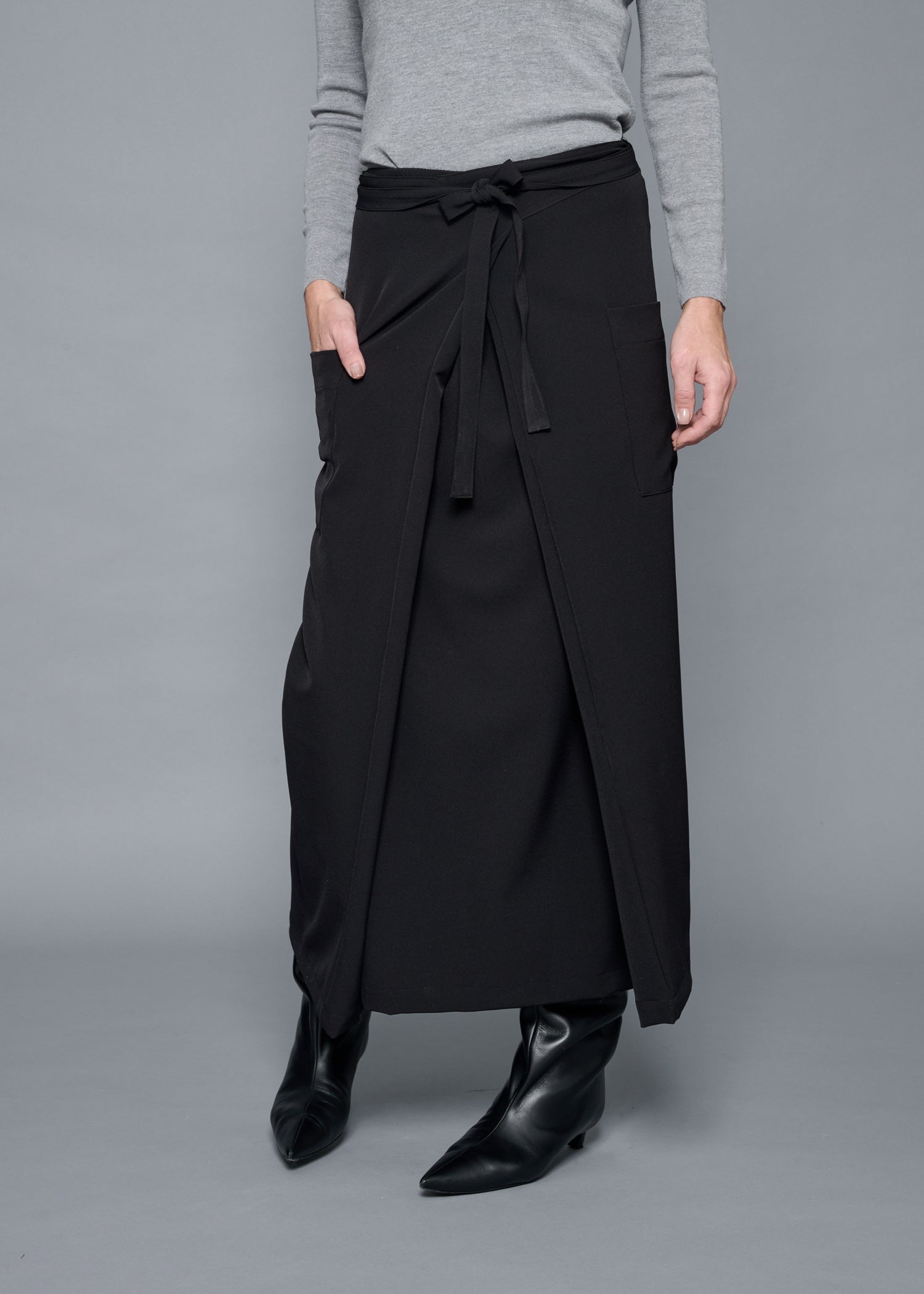 1 / 99BLACK