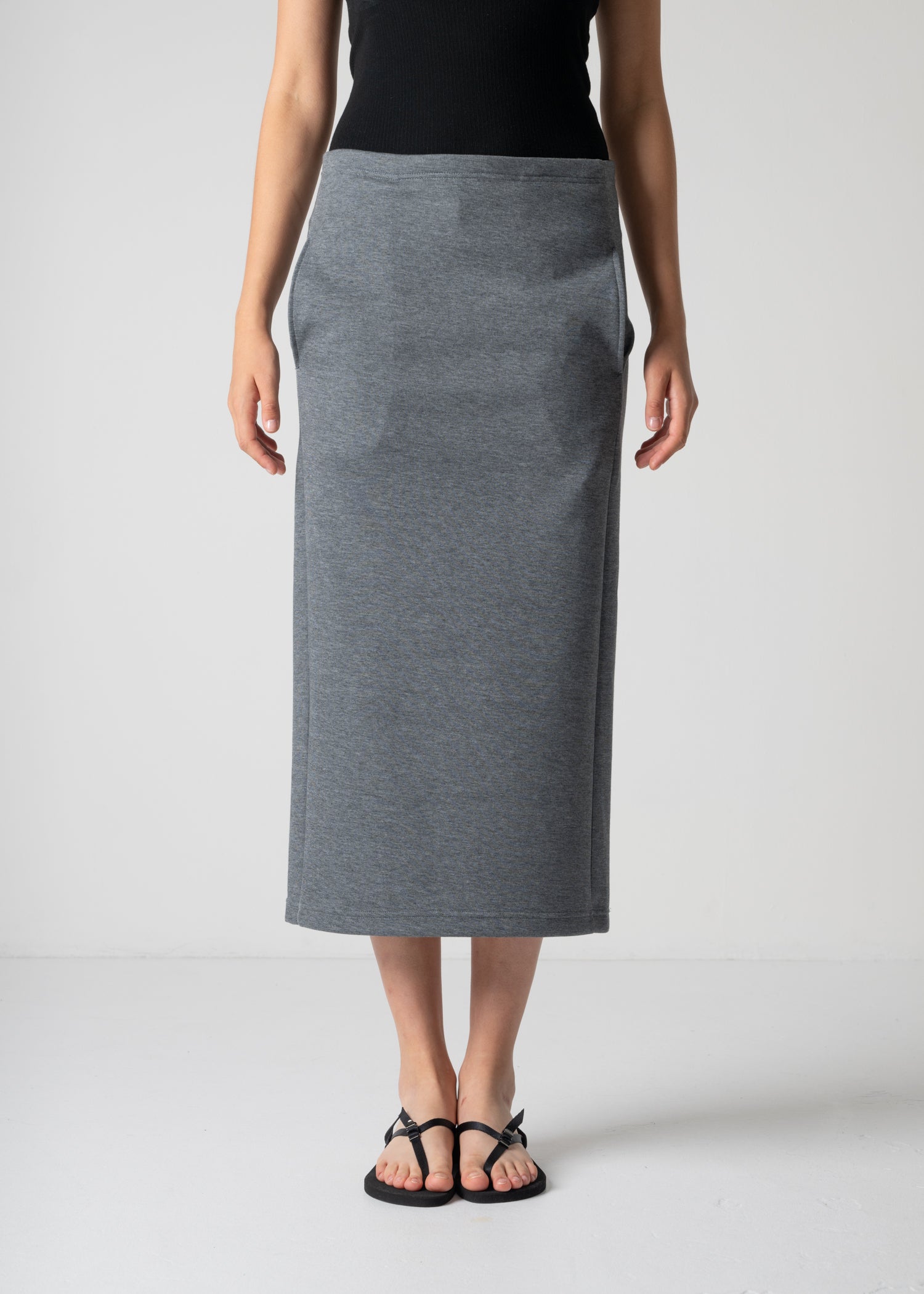 pencil skirt, charcoal, cogthebigsmoke, one size fits all, sustainable fashion, less is more, made in Japan, quiet luxury, minimalist