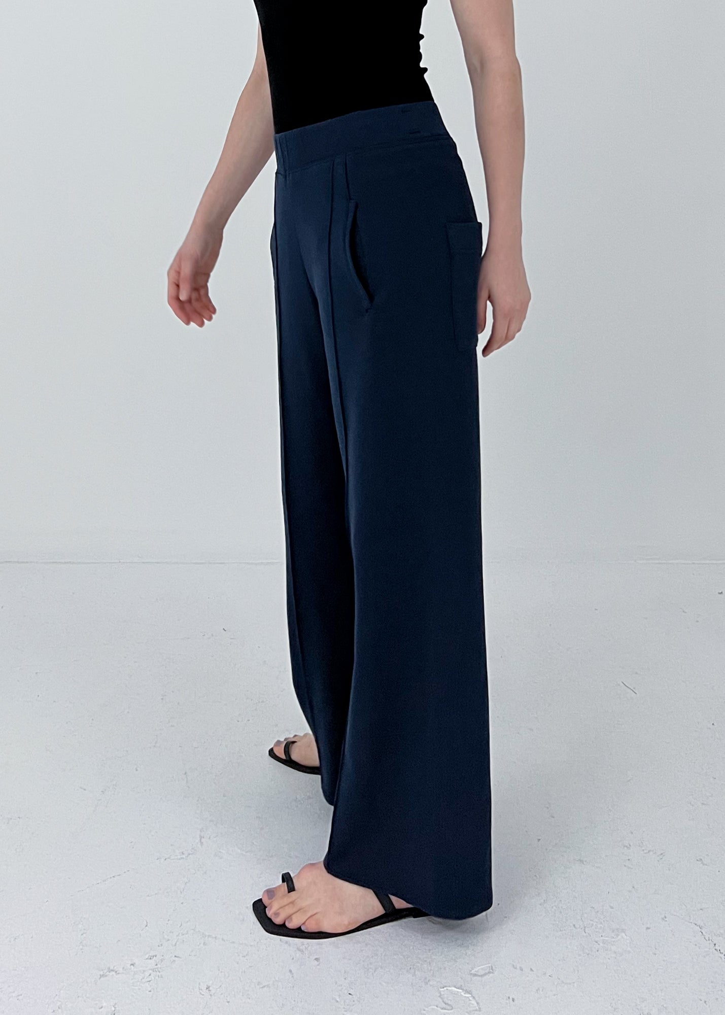 12 GALAXY SEMI-WIDE TROUSERS / STRETCH DOUBLE JERSEY - C10