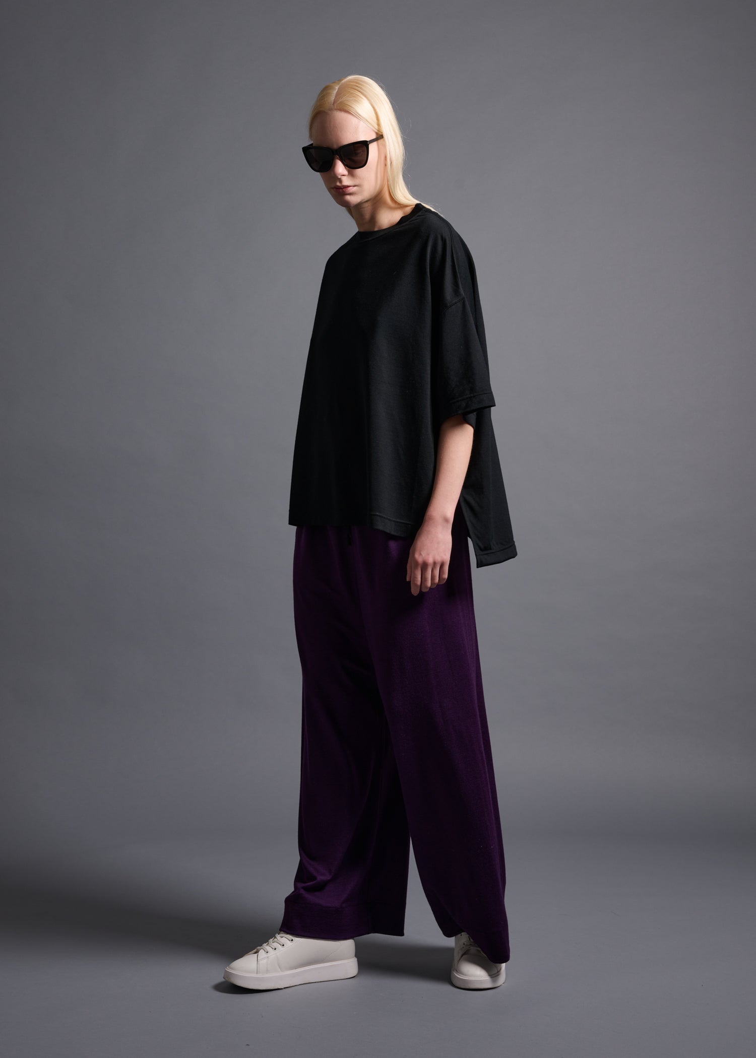 Oversized T-shirt crew neck, black, cogthebigsmoke, one size fits all, sustainable fashion, less is more, made in Japan, quiet luxury, minimalist