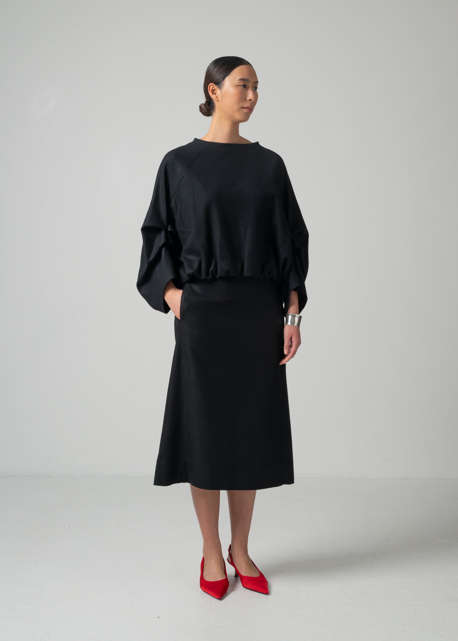 18 ORLY TUCKED SLEEVE TOP / SUPER120S PURE WOOL SPONGY JERSEY - C15