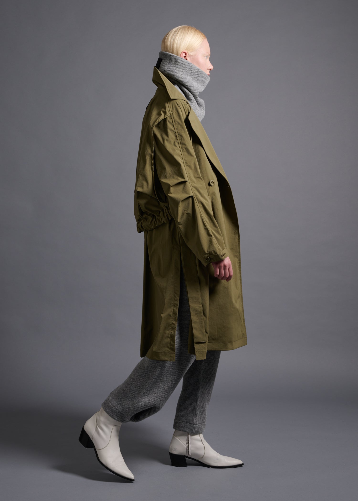 parachute coat, trench coat, matcha, cogthebigsmoke, one size fits all, sustainable fashion, less is more, made in Japan, quiet luxury, minimalist