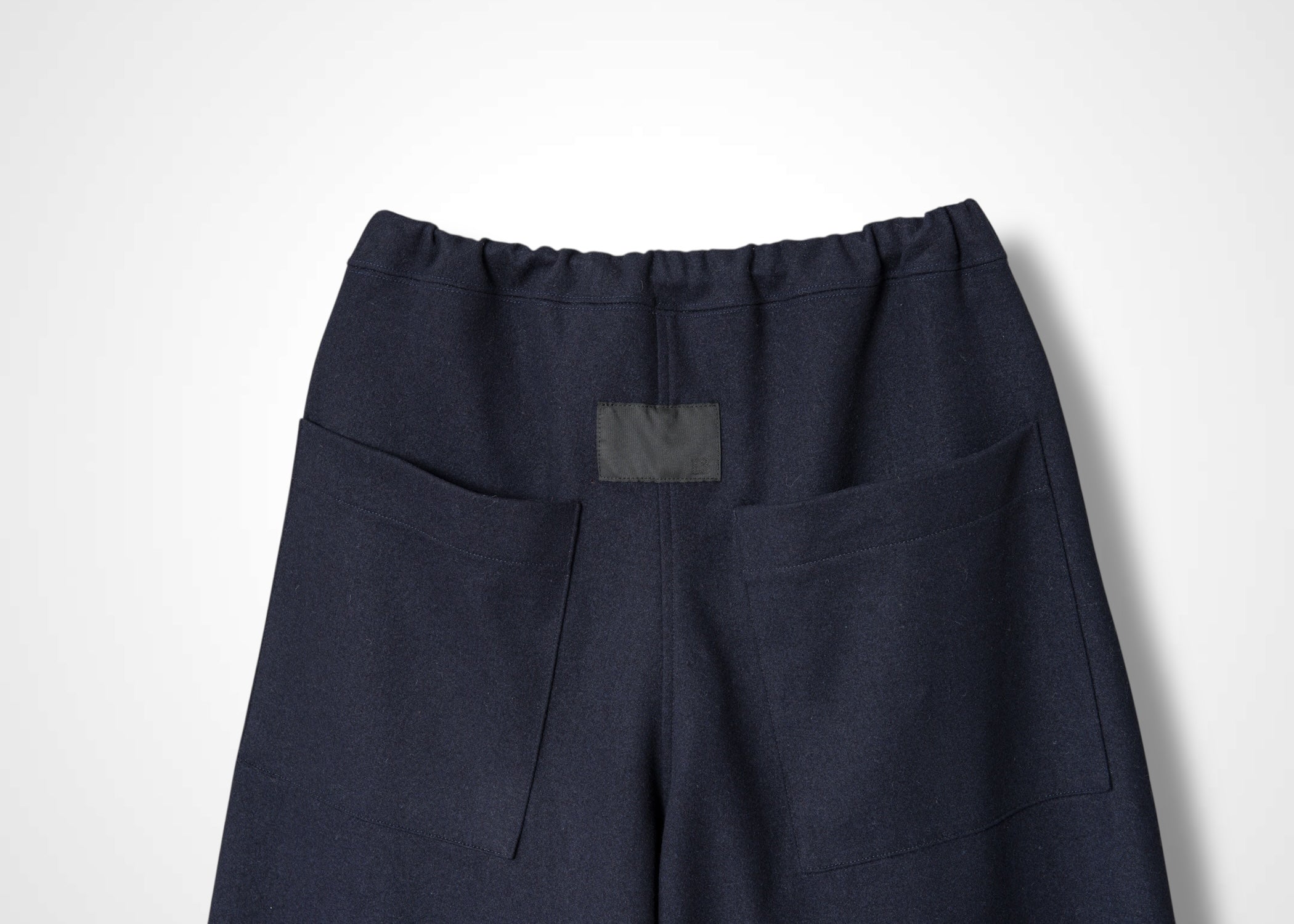 25 MERCY BARREL TROUSERS / SOFT FLANNEL JERSEY - C13