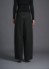 barrel trousers, charcoal, cogthebigsmoke, one size fits all, sustainable fashion, less is more, made in Japan, quiet luxury, minimalist