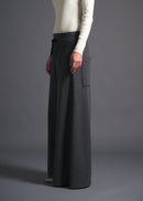 A-line silhouette, Wide leg trousers, dk grey, cogthebigsmoke, one size fits all, sustainable fashion, less is more, made in Japan, quiet luxury, minimalist
