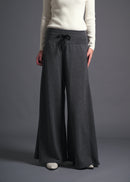 A-line silhouette, Wide leg trousers, dk grey, cogthebigsmoke, one size fits all, sustainable fashion, less is more, made in Japan, quiet luxury, minimalist
