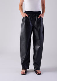 27 NOEL BARREL TROUSERS / VEGAN LEATHER - C14