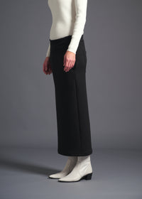 Straight pencil skirt, black, cogthebigsmoke, one size fits all, sustainable fashion, less is more, made in Japan, quiet luxury, minimalist