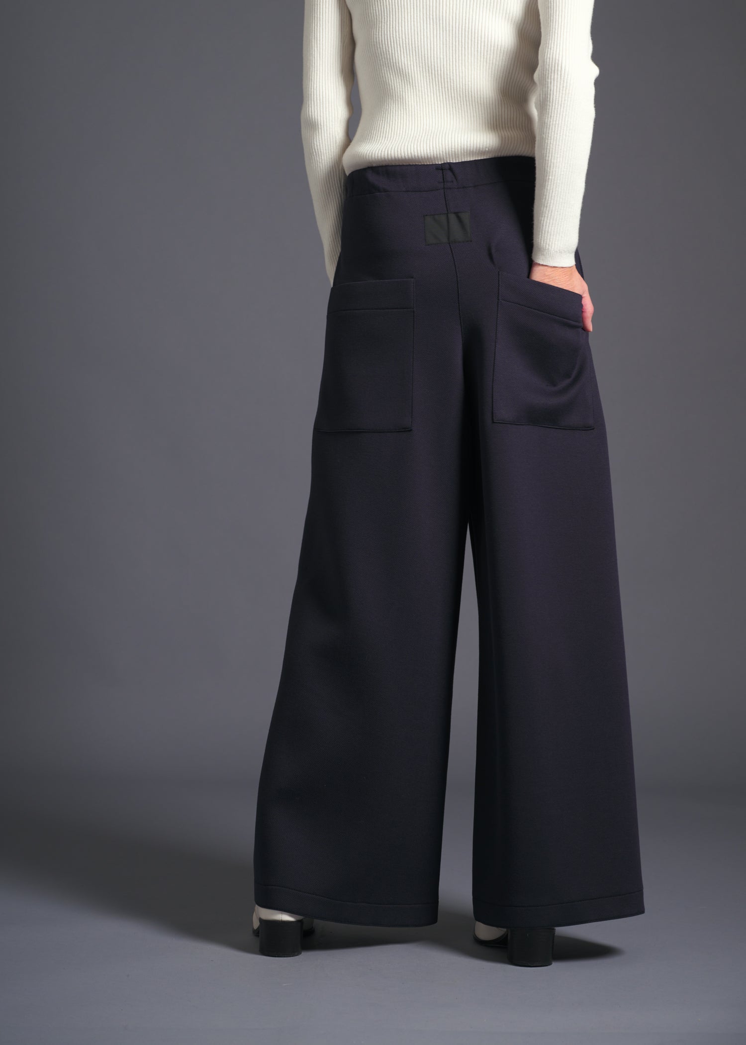 Wide-leg trousers, navy, cogthebigsmoke, one size fits all, sustainable fashion, less is more, made in Japan, quiet luxury, minimalist