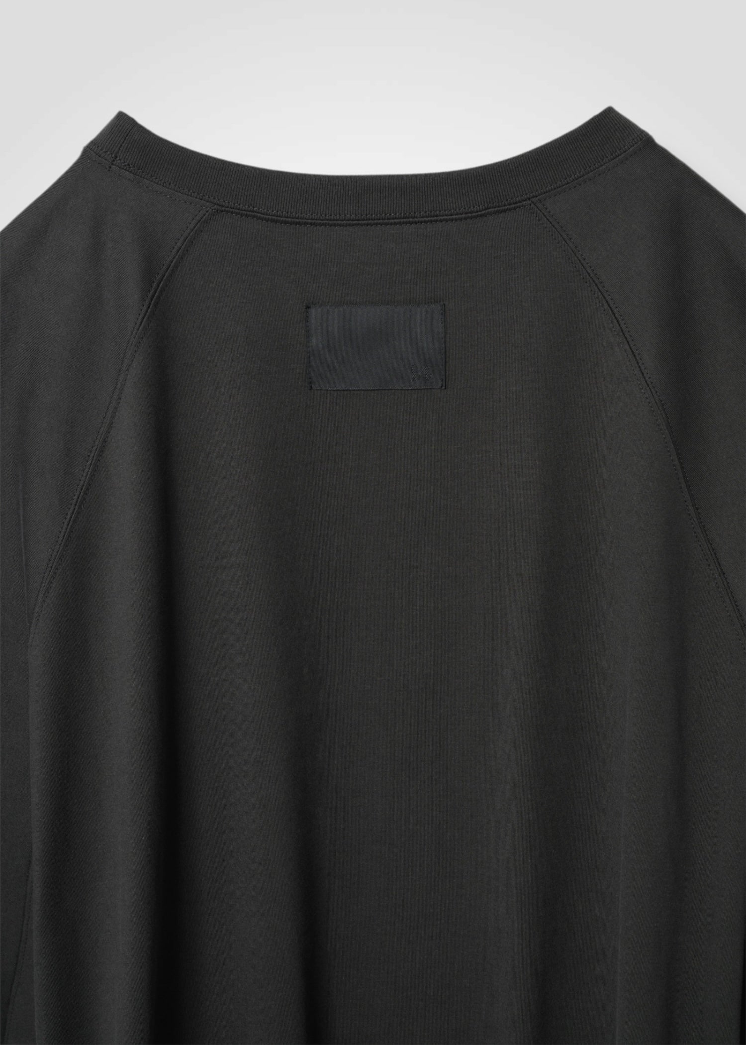 33 NINA LONG T / CRISP JERSEY - C14