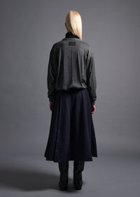 Midriff-length V-neck cardigan, dk grey, cogthebigsmoke, one size fits all, sustainable fashion, less is more, made in Japan, quiet luxury, minimalist