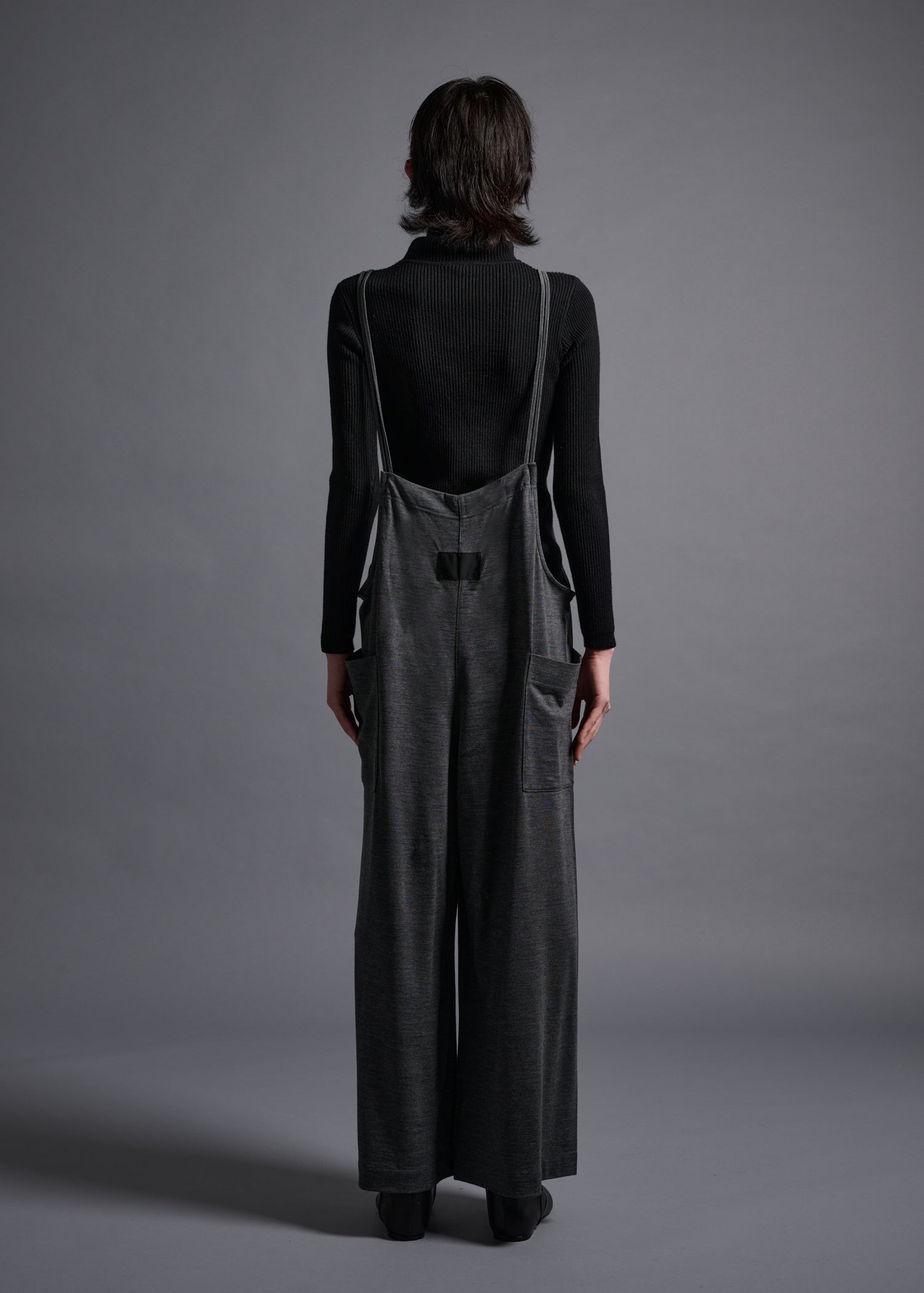 Loose-bodied soft overalls, dk grey, cogthebigsmoke, one size fits all, sustainable fashion, less is more, made in Japan, quiet luxury, minimalist