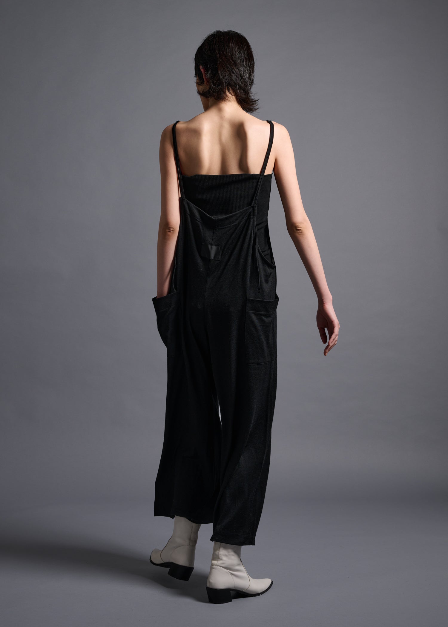 Loose-bodied soft overalls, black, cogthebigsmoke, one size fits all, sustainable fashion, less is more, made in Japan, quiet luxury, minimalist