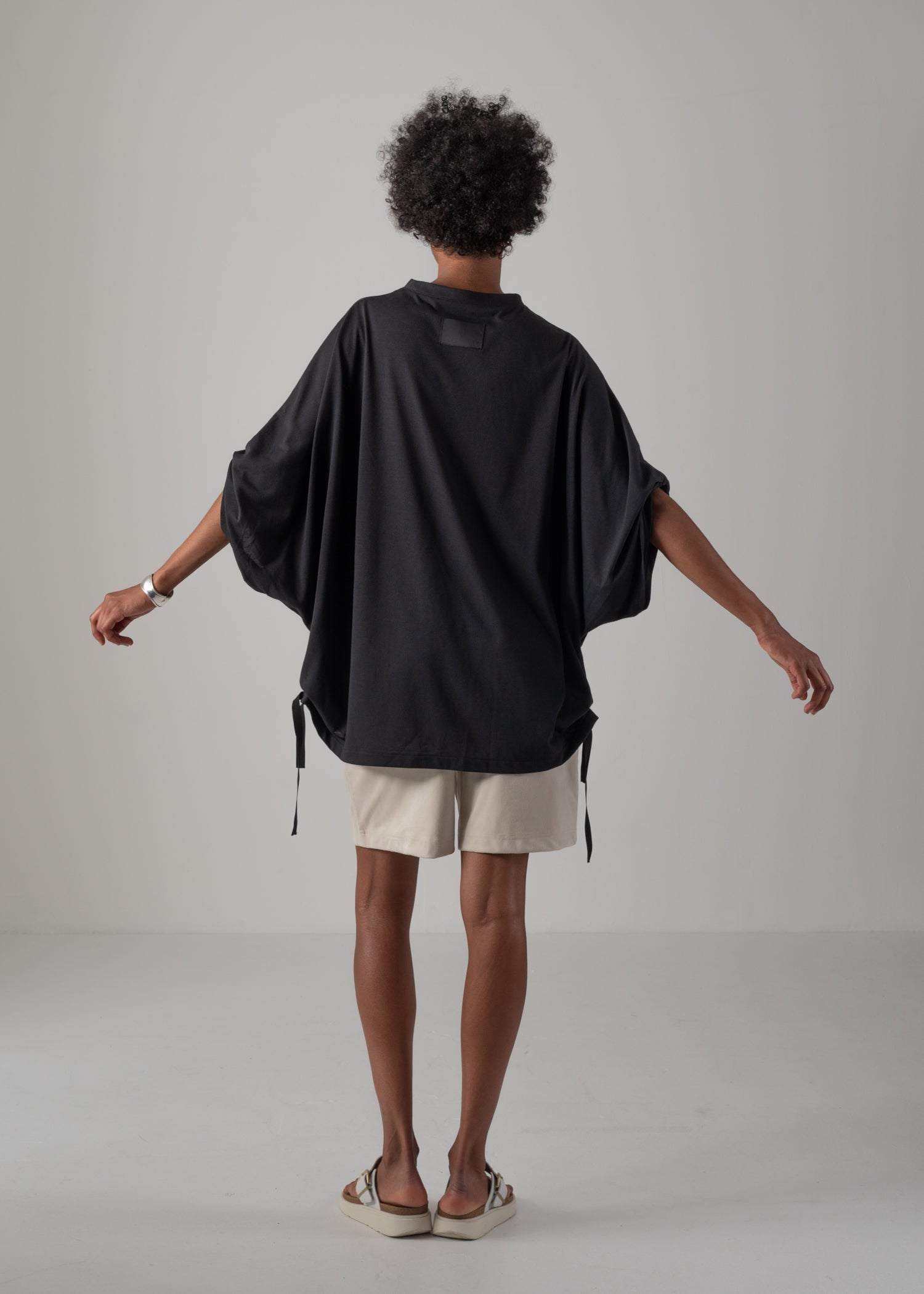 37 NARIAH TUCKED SLEEVE TOP / RECYCLED PE JERSEY - C14
