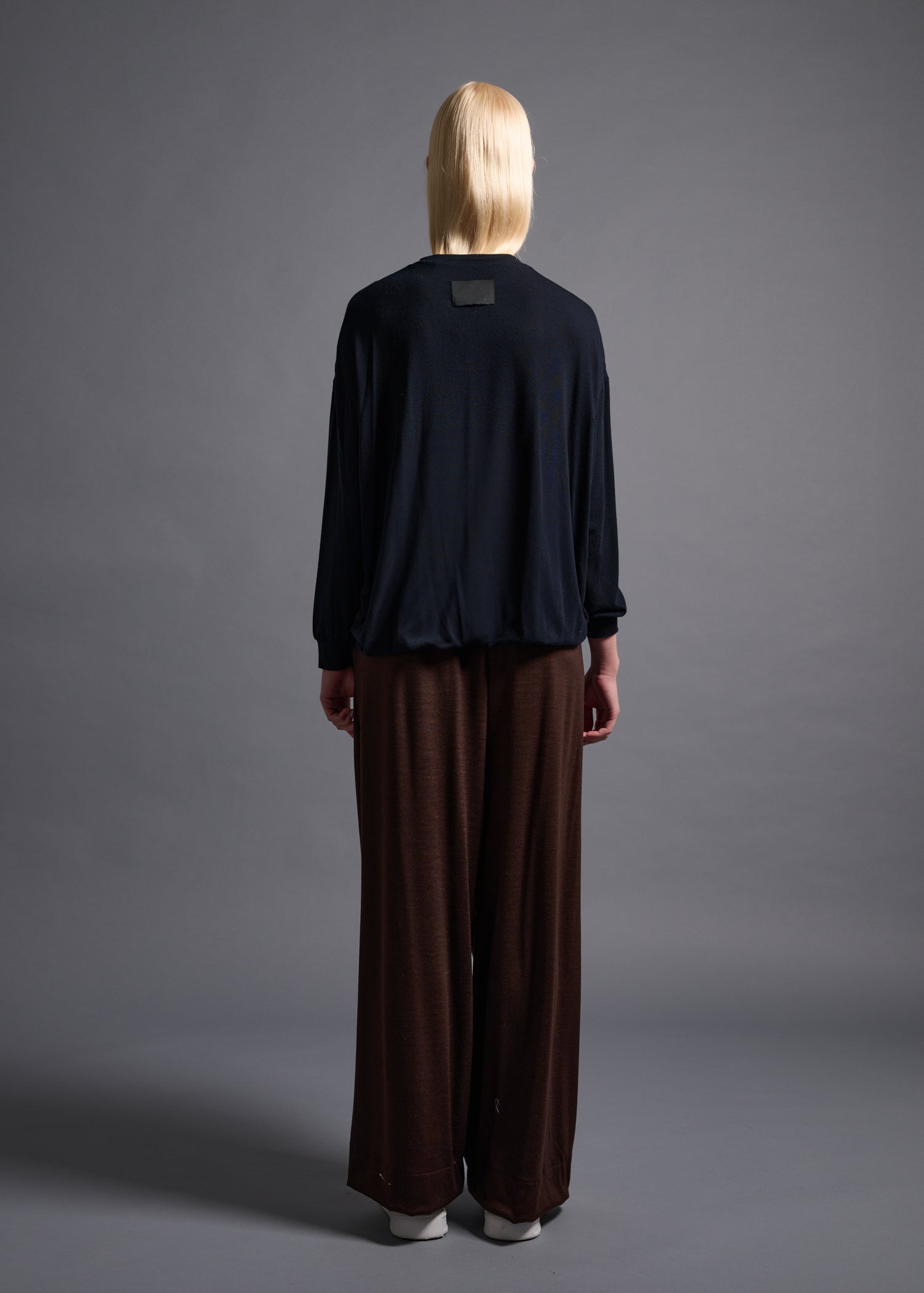 narrow sleeve crew neck top, navy, cogthebigsmoke, one size fits all, sustainable fashion, less is more, made in Japan, quiet luxury, minimalist