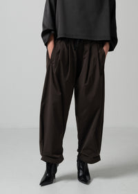 41 NIRVANA TUCKED-HEM TROUSERS / HIGH-COUNT PL STRETCH - C15