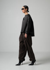 41 NIRVANA TUCKED-HEM TROUSERS / HIGH-COUNT PL STRETCH - C15