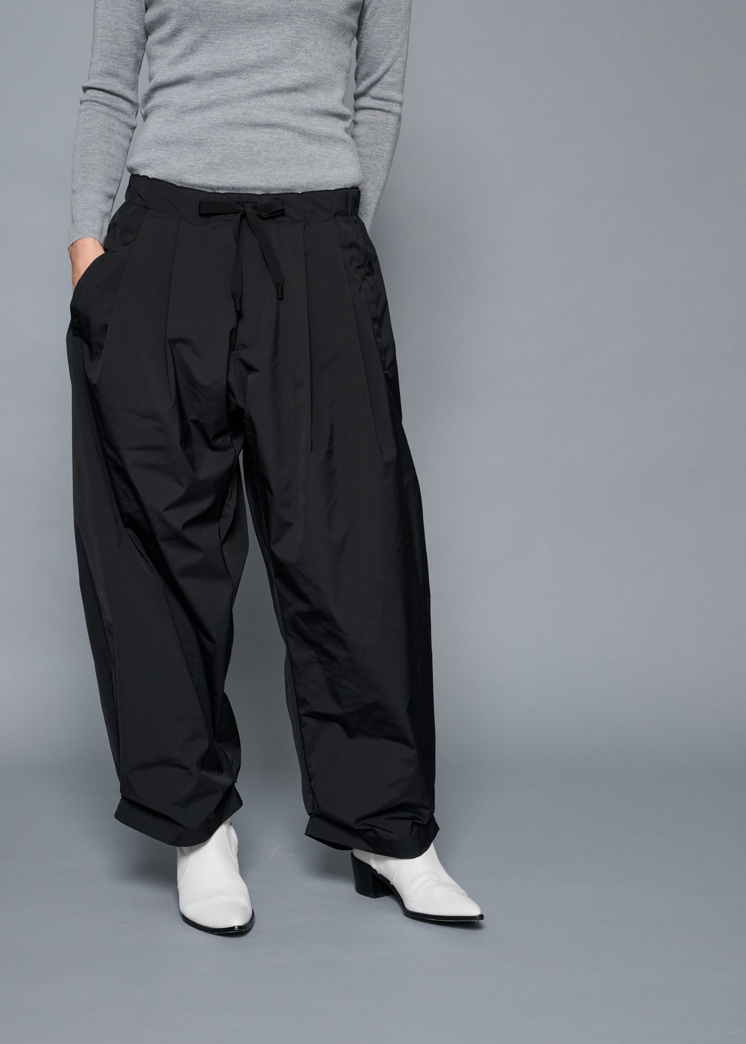 1 / 99BLACK