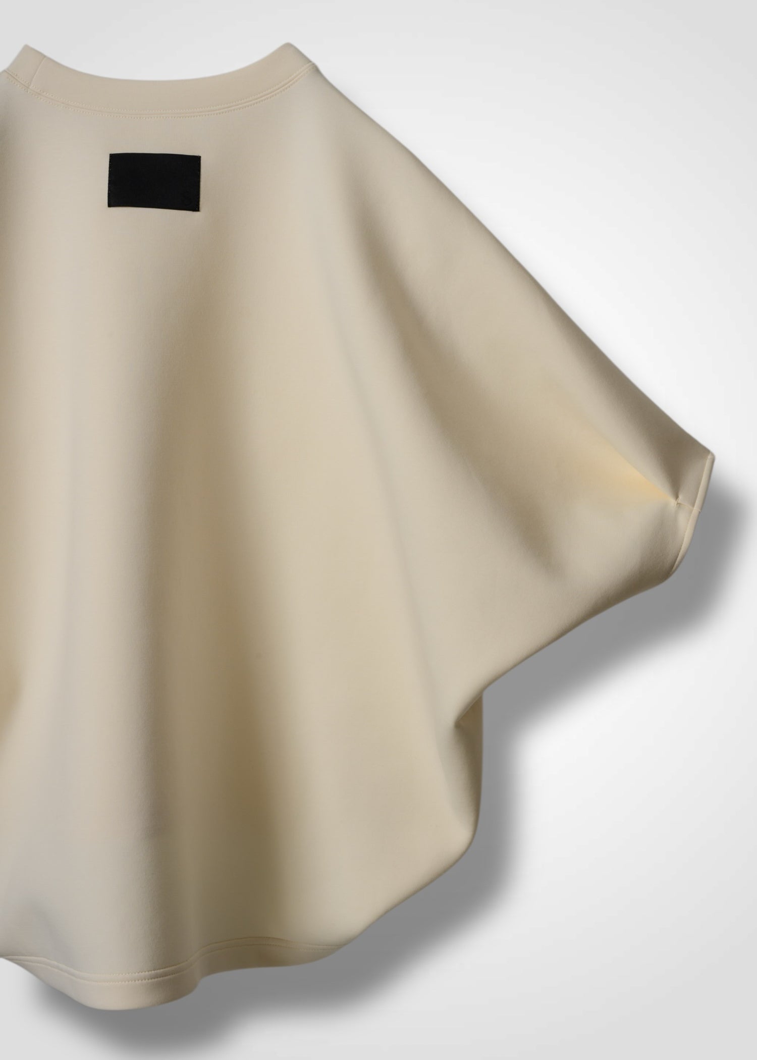 43 HELLEN PENTAGON TOP / AIRY COTTON DOUBLE JERSEY - C14