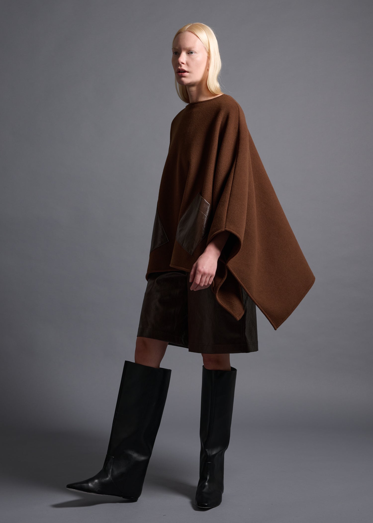 43 MILA PONCHO TOP / WOOL BLENDED ITALIAN FLEECE - C13