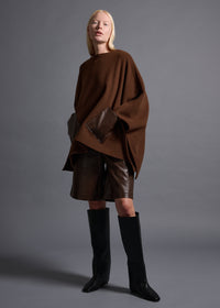Crewneck poncho, patch pockets, marron,  cogthebigsmoke, one size fits all, sustainable fashion, less is more, made in Japan, quiet luxury, minimalist