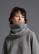 Simple tubular snood, lt grey, cogthebigsmoke, one size fits all, sustainable fashion, less is more, made in Japan, quiet luxury, minimalist