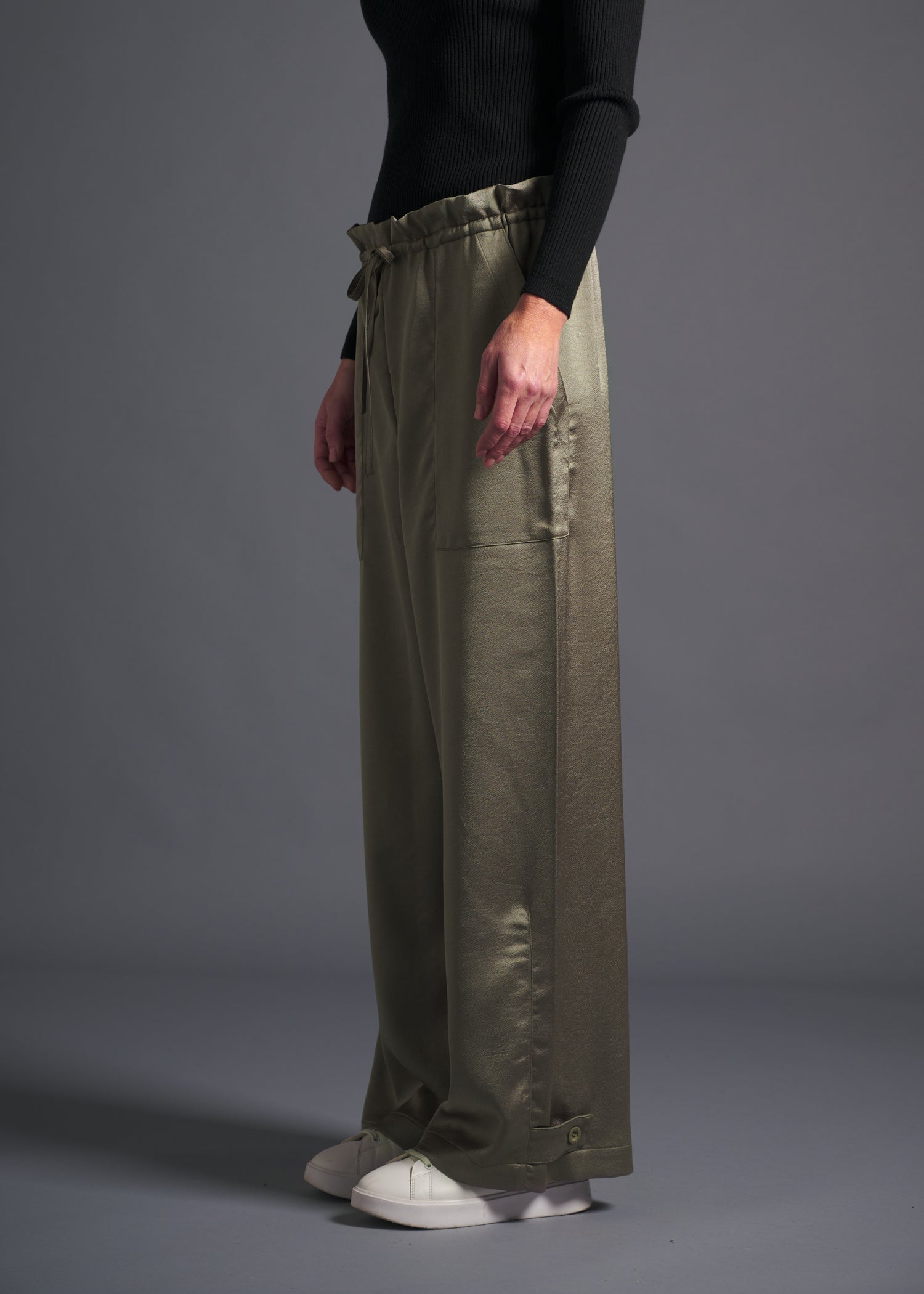52 MOE LOOSE TROUSERS / ECO SATIN - C13