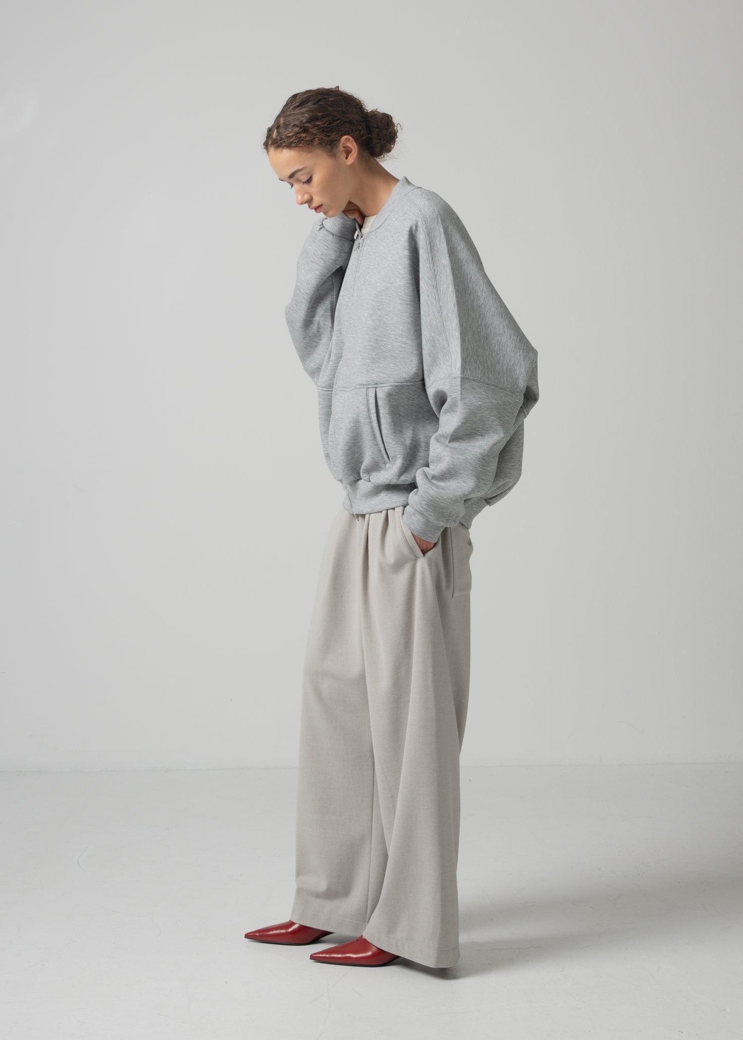 52 OLLIE ZIP UP BLOUSON / COCOON JERSEY - C15