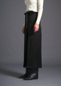 3-way wrap skirt, black, cogthebigsmoke, one size fits all, sustainable fashion, less is more, made in Japan, quiet luxury, minimalist
