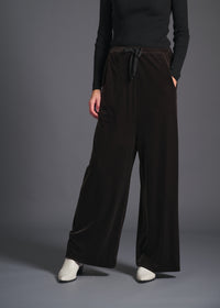 Super loose trousers, chocolate, cogthebigsmoke, one size fits all, sustainable fashion, less is more, made in Japan, quiet luxury, minimalist