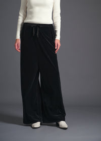 Super loose trousers, black, cogthebigsmoke, one size fits all, sustainable fashion, less is more, made in Japan, quiet luxury, minimalist