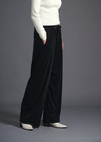 Super loose trousers, black, cogthebigsmoke, one size fits all, sustainable fashion, less is more, made in Japan, quiet luxury, minimalist