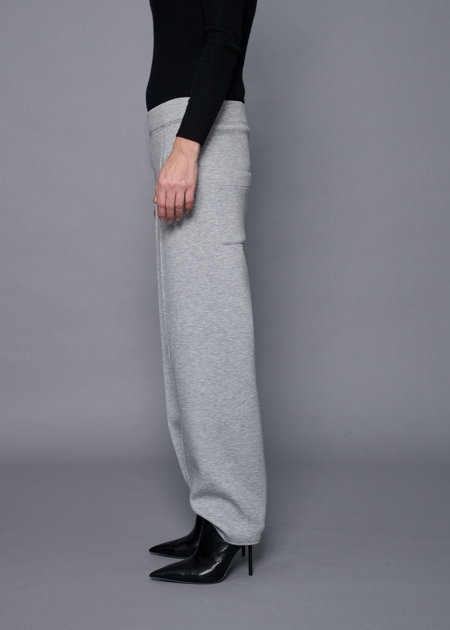 54 GALAXY SEMI-WIDE TROUSERS / COCOON JERSEY - C15
