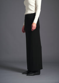 pencil skirt, black, cogthebigsmoke, one size fits all, sustainable fashion, less is more, made in Japan, quiet luxury, minimalist