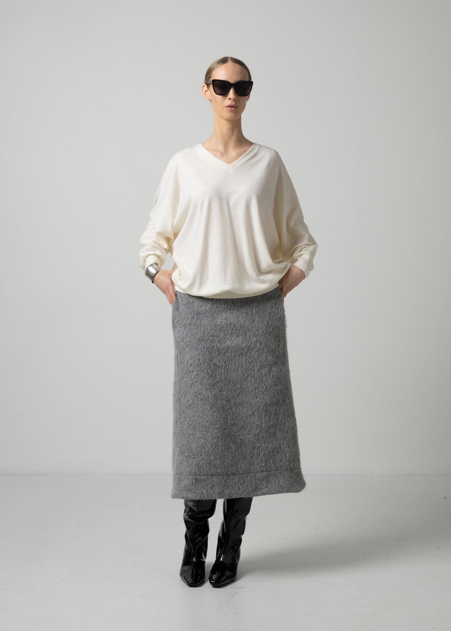 61 ORI V NECK TOP / MILLED WASHABLE JERSEY - C15
