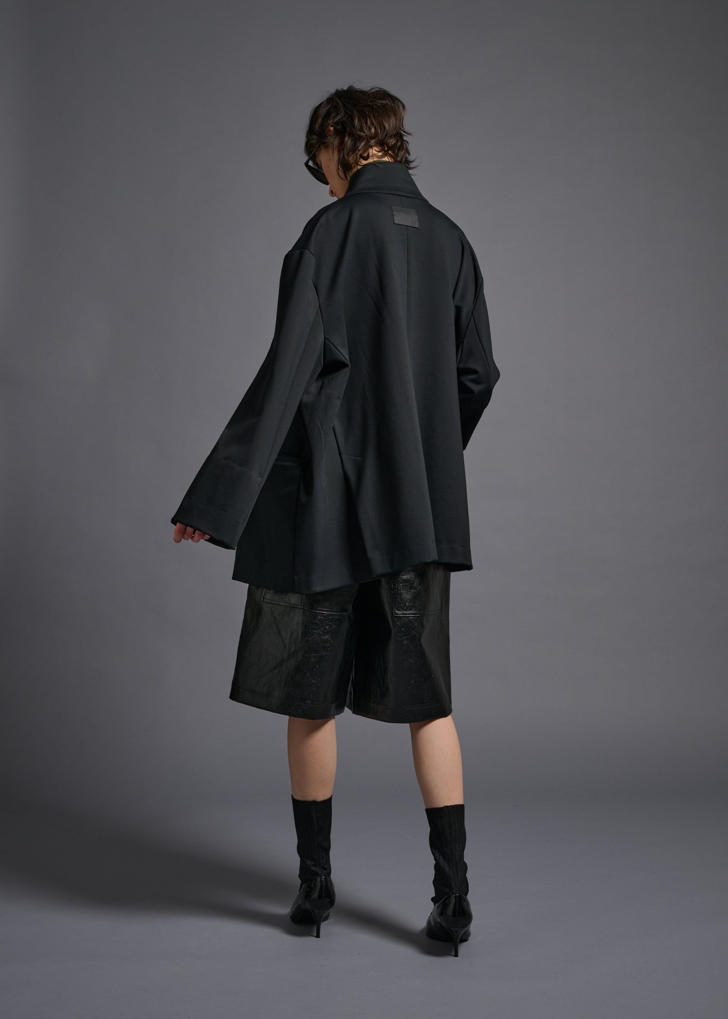 Oversized single-breasted jacket, black, cogthebigsmoke, one size fits all, sustainable fashion, less is more, made in Japan, quiet luxury, minimalist