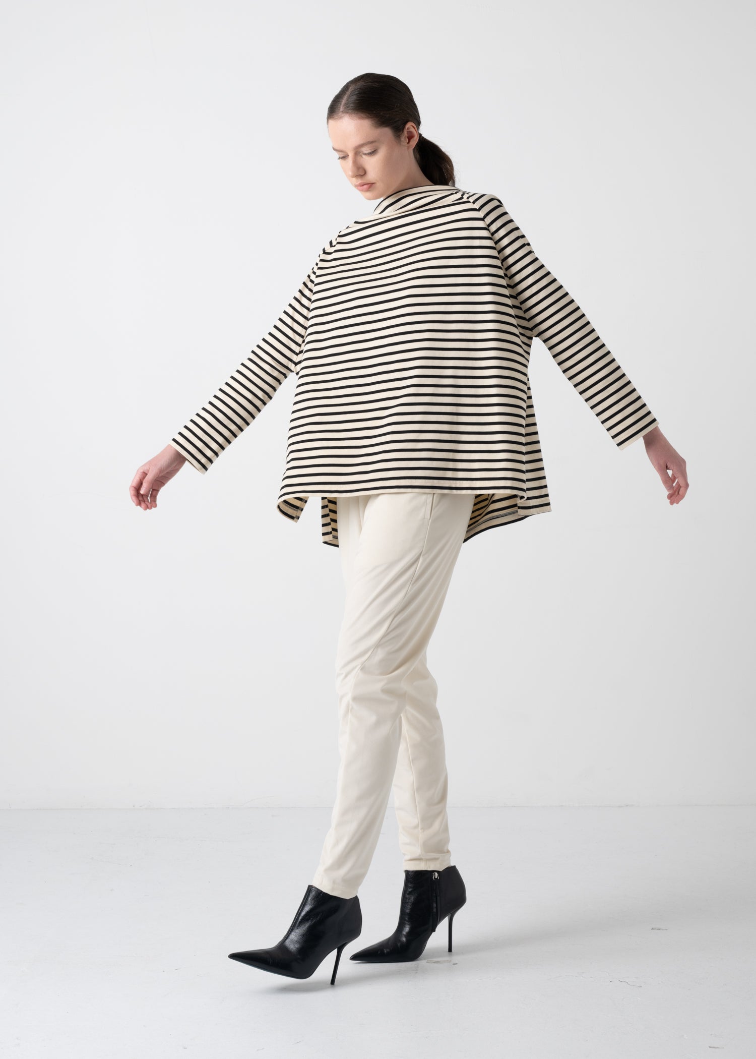 14 KAREN NARROW RAGLAN TOP / HIGH GAUGE BRETON STRIPE - C11