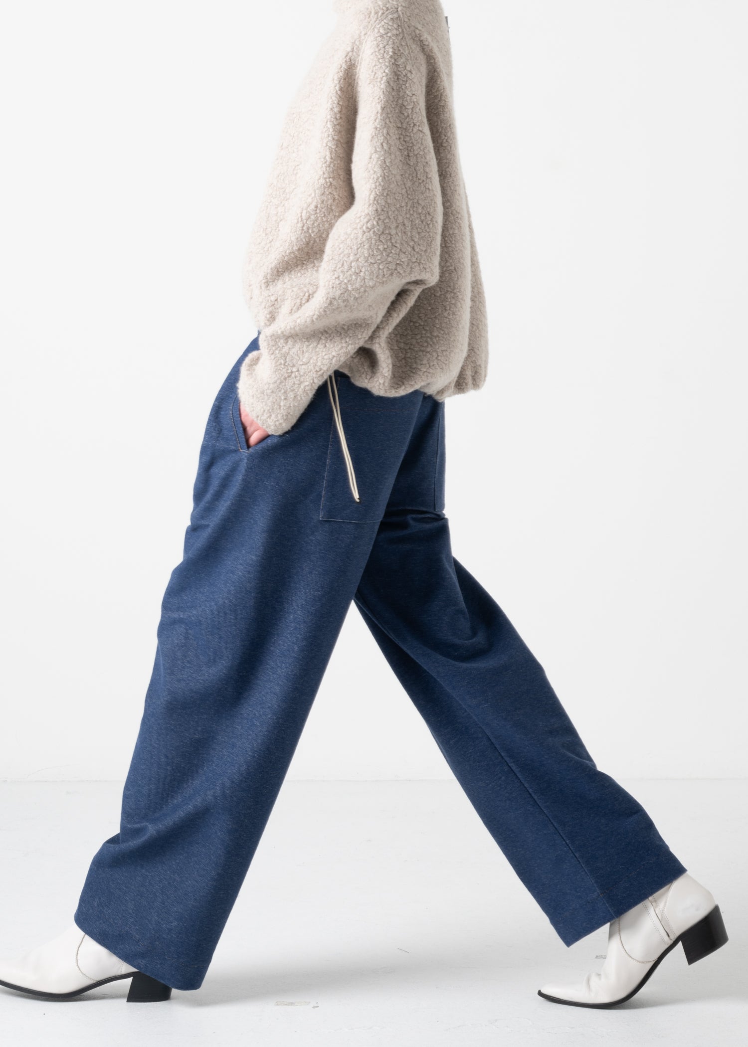 20 KASSIDY DOUBLE TUCK TROUSERS / VINTGE DENIM JERSEY - C11