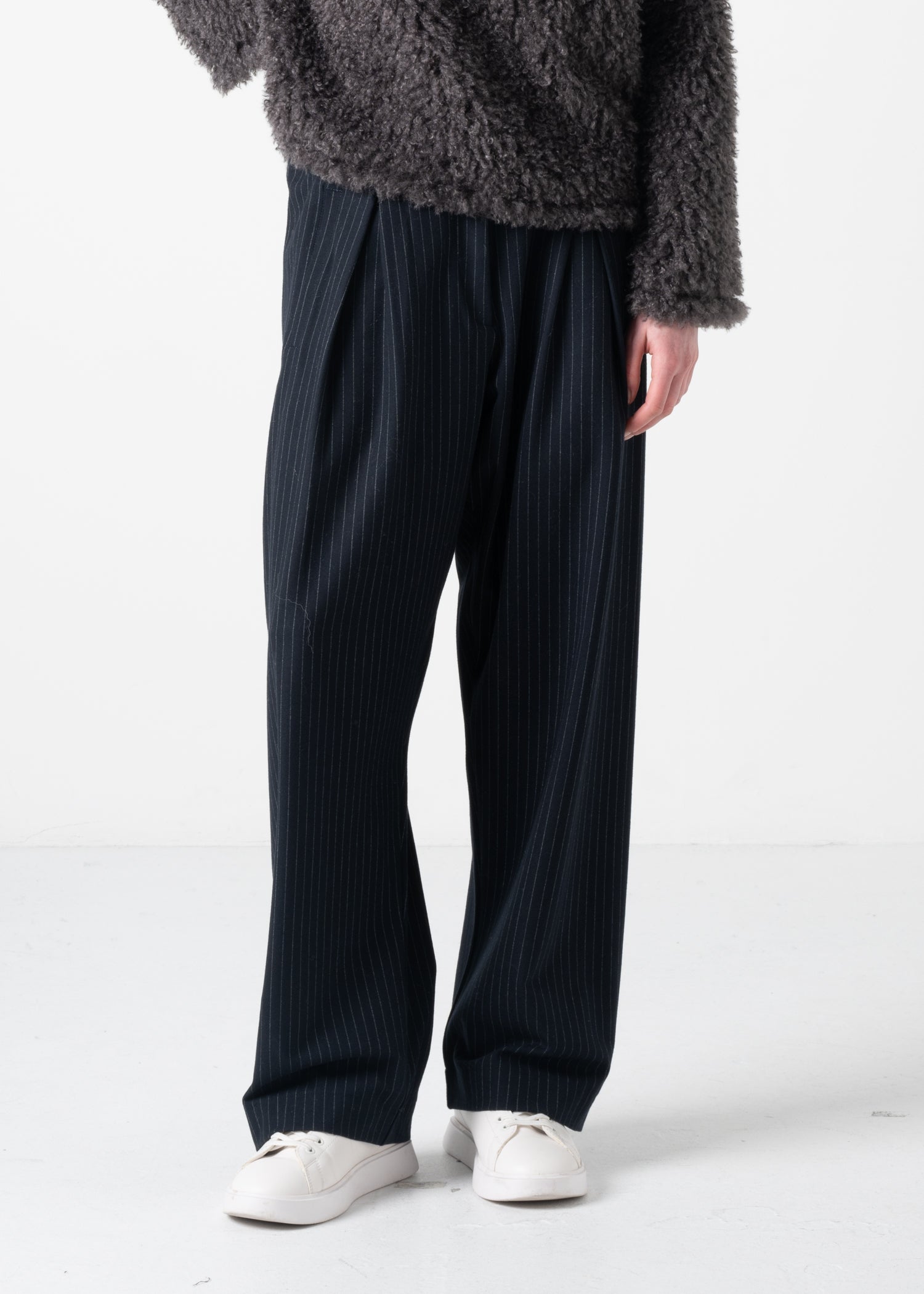 23 KASSIDY DOUBLE TUCK TROUSERS / CHALK STRIPE - C11